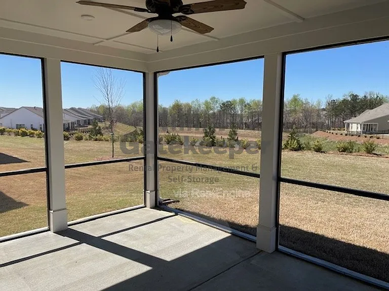 411 Silverbell Ct — Photo 17