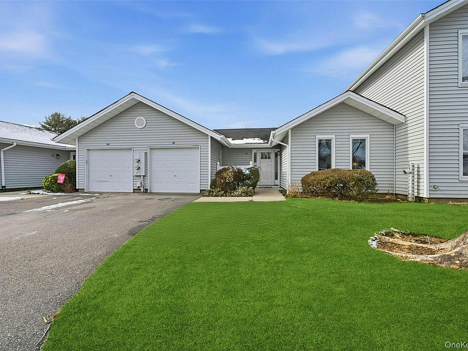 1st image of 210 Elton Court W