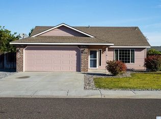 5108 Thrush Ct, West Richland, WA 99353