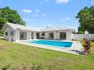 1000 NW 4th St, Boca Raton, FL 33486