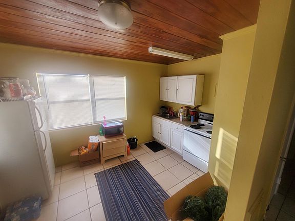 4th image of 721 21st 2 Street #2