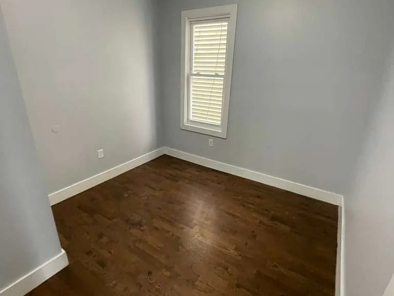 430 Avon Ave #1B — Photo 3