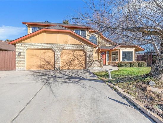 8772 W Brookview Dr, Boise, ID 83709