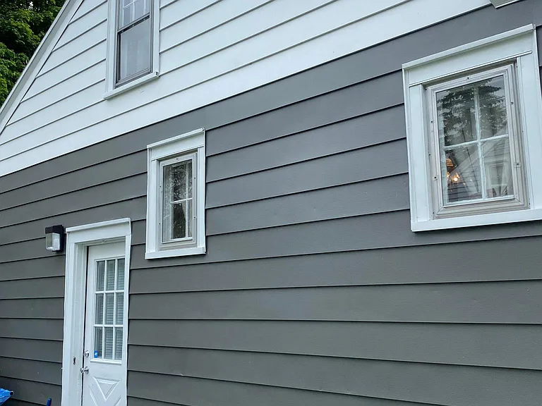 1413 E North St — Photo 2