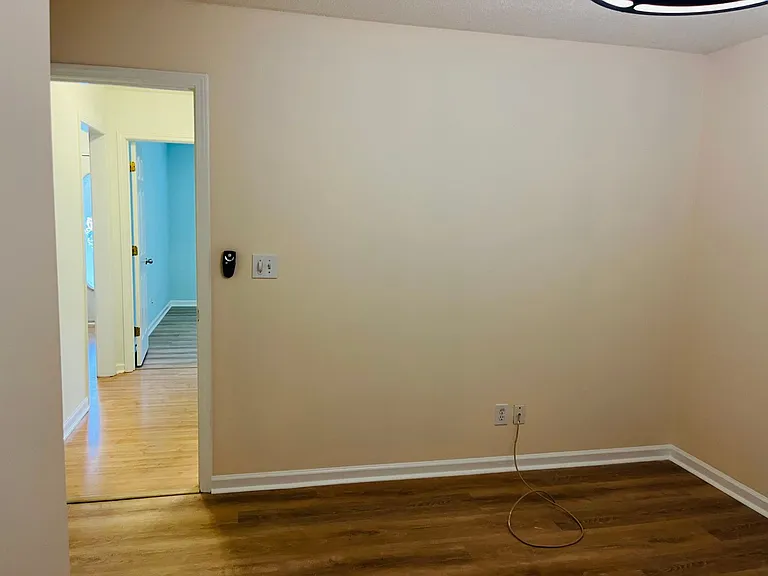 145 Riverside Dr — Photo 34