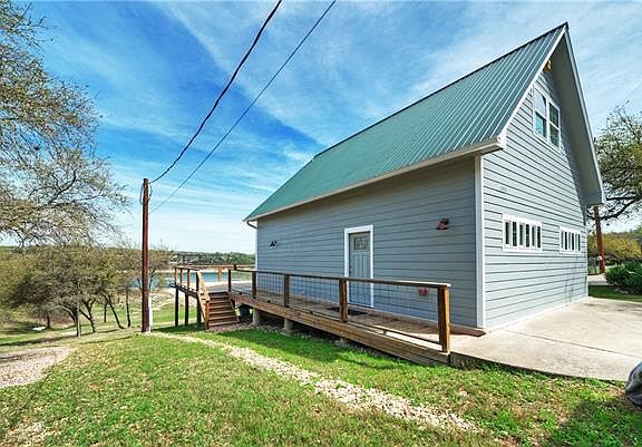 4th image of 1333 Lakeshore Dr