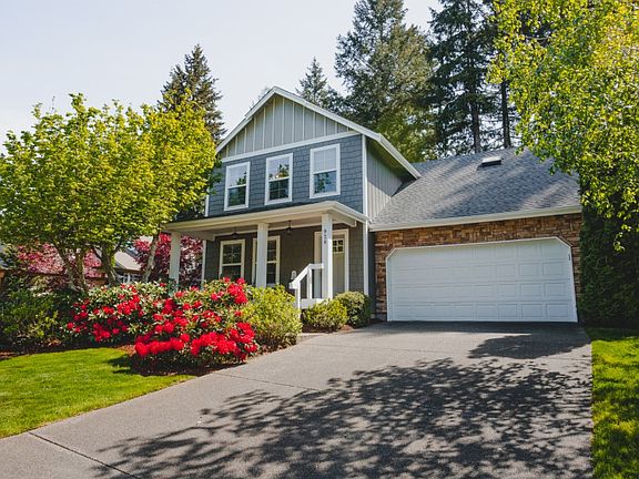 2nd image of 928 Sarah Ct NW
