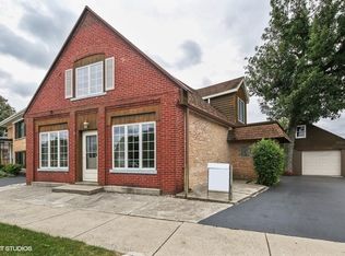 9 Burlington Ave, Western Springs, IL 60558