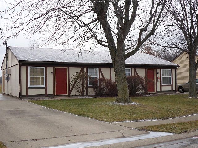 1st image of 302 W Darby Dr