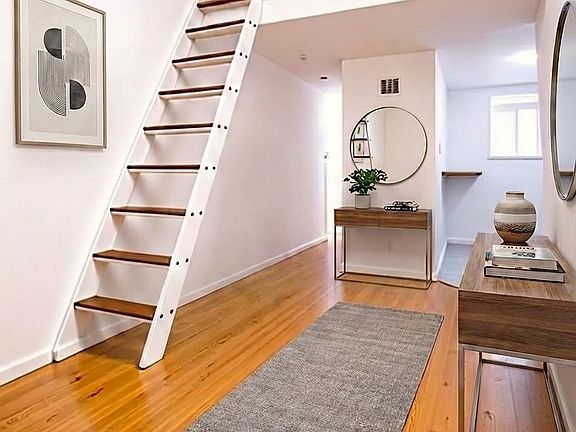 2nd image of 131 E 83rd St #3DD