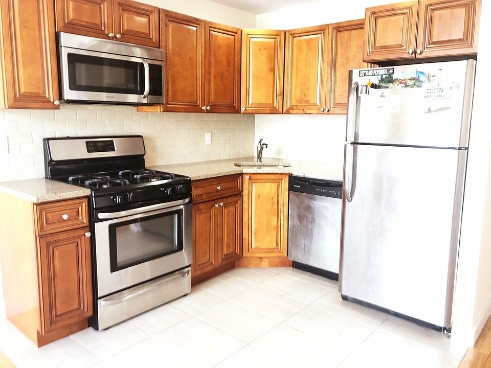 1st image of 14-34 31st Ave #C4