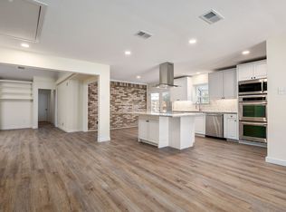 10521 Sandpiper Ln, Dallas, TX 75230