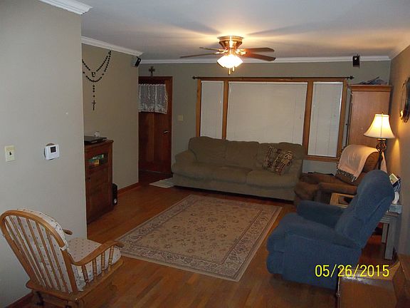 5th image of 310 E 22nd St
