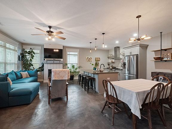 4th image of 416 Catherwood Dr #1
