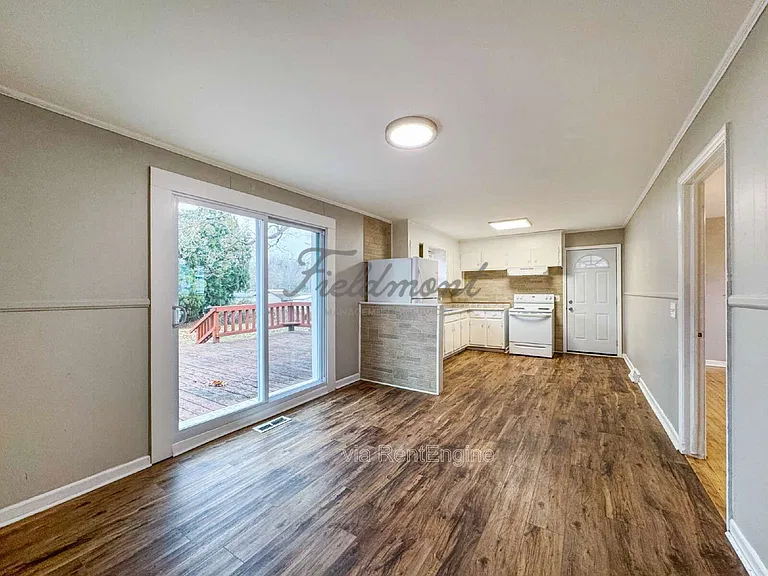 111 S Buckhorn Rd — Photo 4