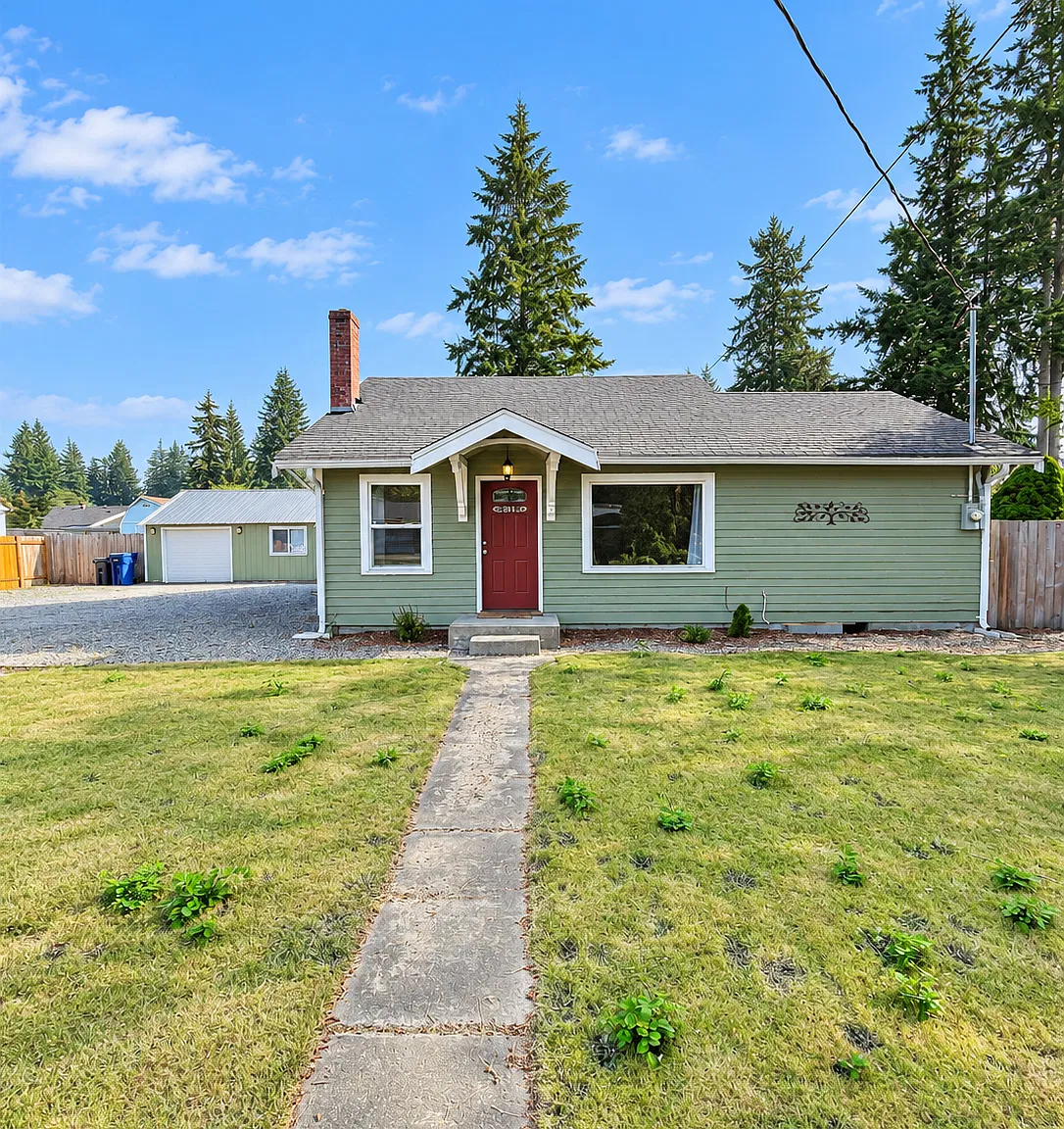 8411 55th Avenue NE - . — Photo 1