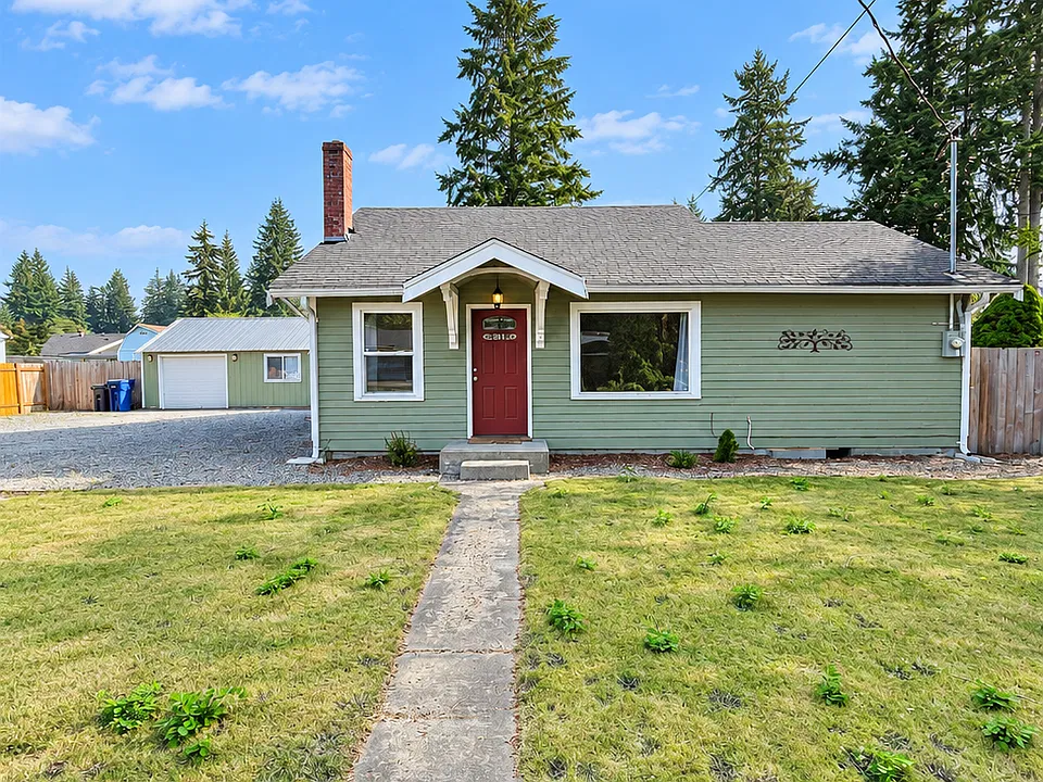 8411 55th Ave NE