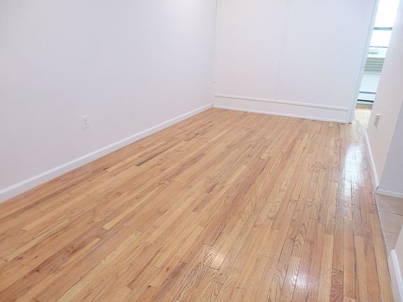 5th image of 601 10th Ave APT 3E