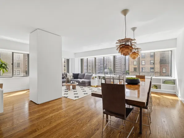 900 Park Avenue image 1 of 13