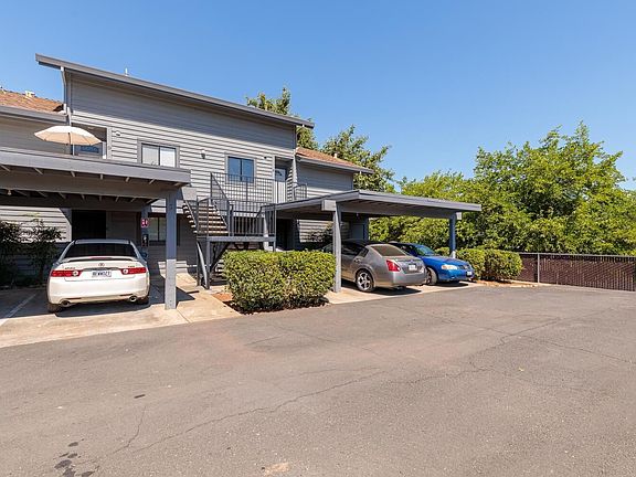 2nd image of 3180 Country Club Dr APT 1B