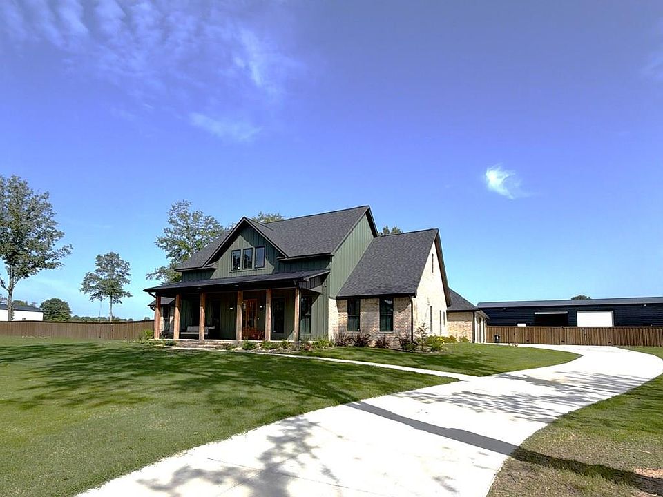 2nd image of 588 Elliott Lake Rd