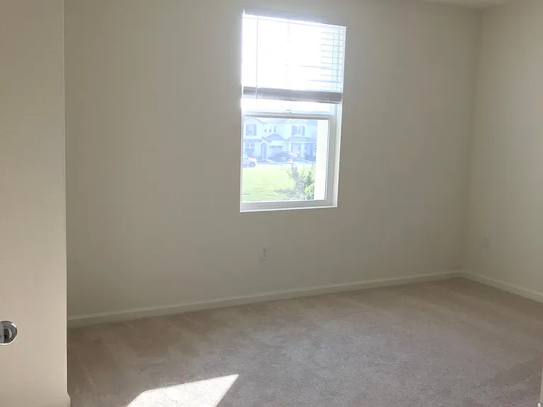 10905 Barden Dr — Photo 12