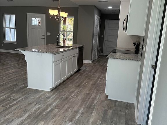 4th image of 3507 County Road 2330