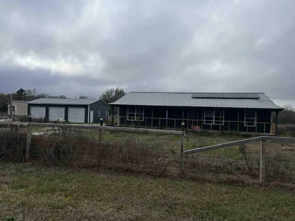 25105 Bedias Dr, Bedias, TX 77831