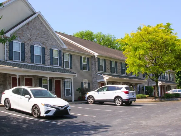 1256 Hammon Ave, Ephrata, PA 17522