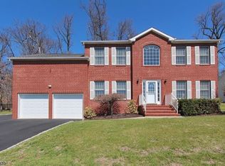40 Eleni Way, Berkeley Heights, NJ 07922