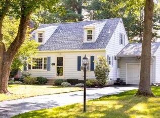 16 Jennifer Rd, Glenville, NY 12302