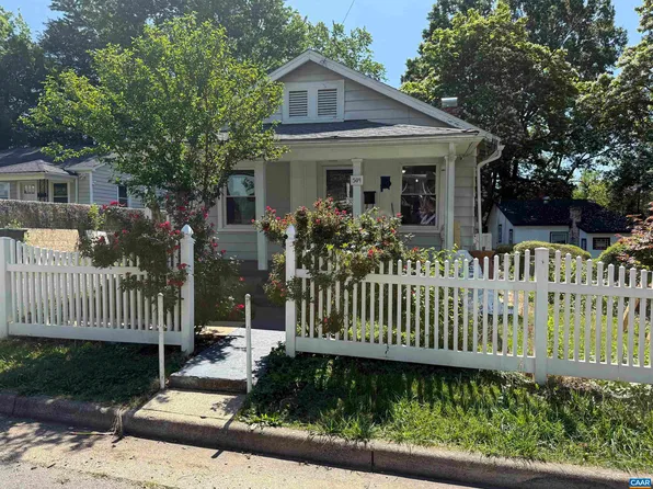 504 12th St NW, Charlottesville, VA 22903