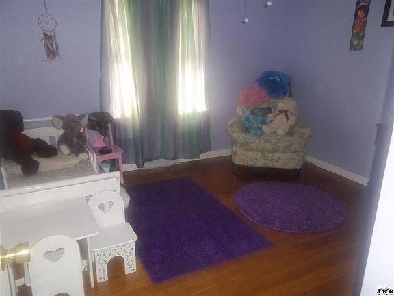 4th image of 105 Arthur Dr