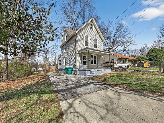 2nd image of 3830 Iberis Ave
