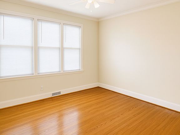 4th image of 1700 N Beltline Blvd
