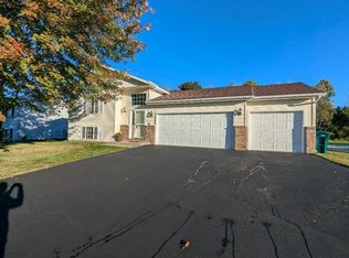 2602 Parkway Ln, Weston, WI 54476