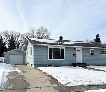 2311 8th St S, Moorhead, MN, 56560