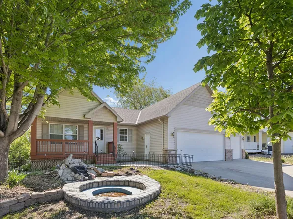 211 7th St S, Winsted, MN 55395