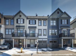 114 Sweetwater Ln, Ottawa, ON K2T 0L1