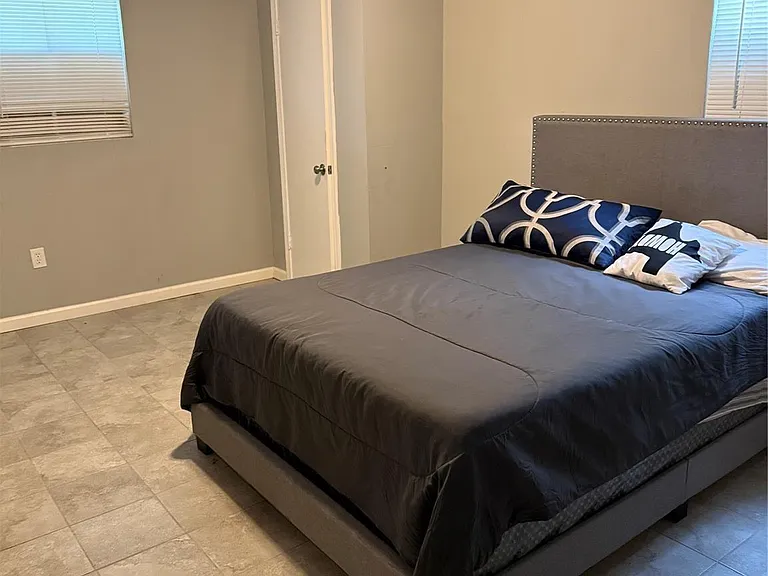 328 Garland St — Photo 13