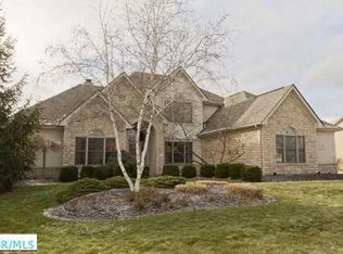 8210 Harvest Wind Dr, Westerville, OH