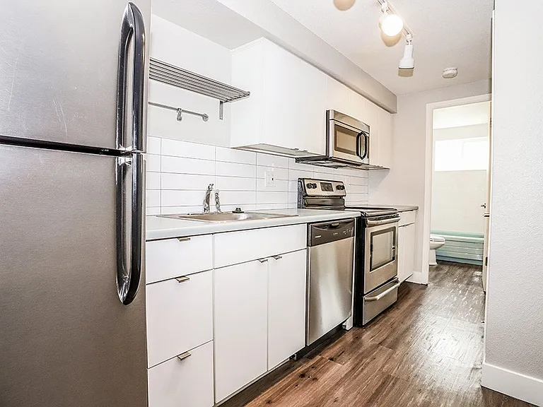 2441 S. York St. — Photo 25