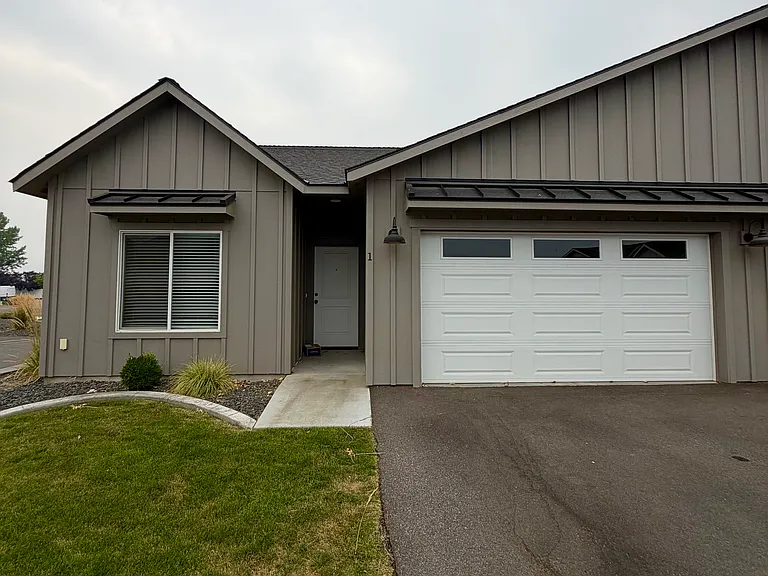 5810 Midland Ln #1 — Photo 2