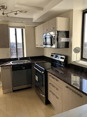 Rented by 18 REALTY | media 4