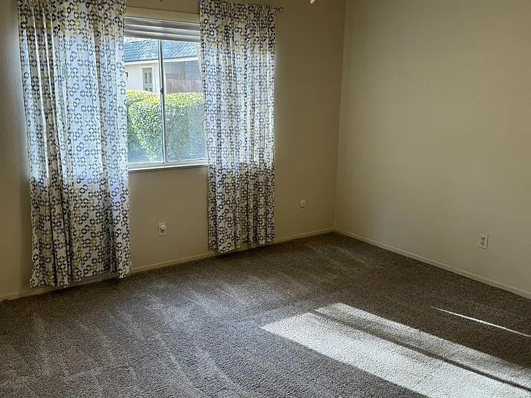 5085 N Wishon Ave #18 — Photo 13