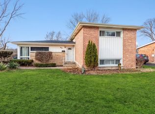 90 W Pleasant Hill Blvd, Palatine, IL