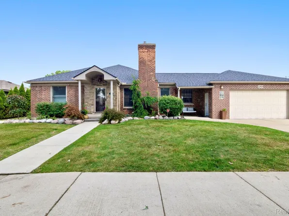 22920 Hollander St, Dearborn, MI 48128