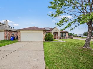 1005 Windsor Ln, Forney, TX 75126