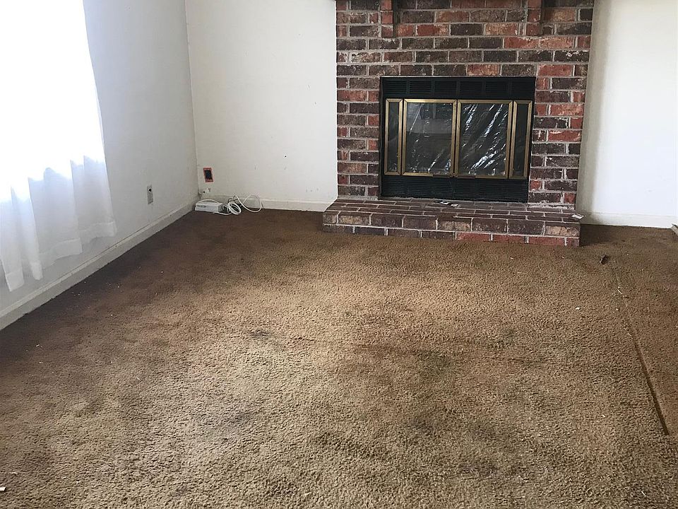 1st image of 3329 Chesapeake Cir