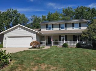 901 Dogwood Dr, Washington, IL